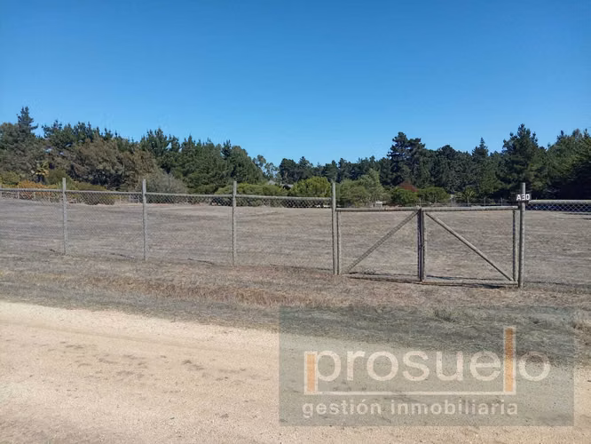 HERMOSA PARCELA EN EXCLUSIVO CONDOMINIO ALGARROBO
