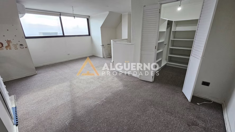 SE ARRIENDA AMPLIO TOWNHOUSE CON 4D3B2E ALTO EL ROSAL