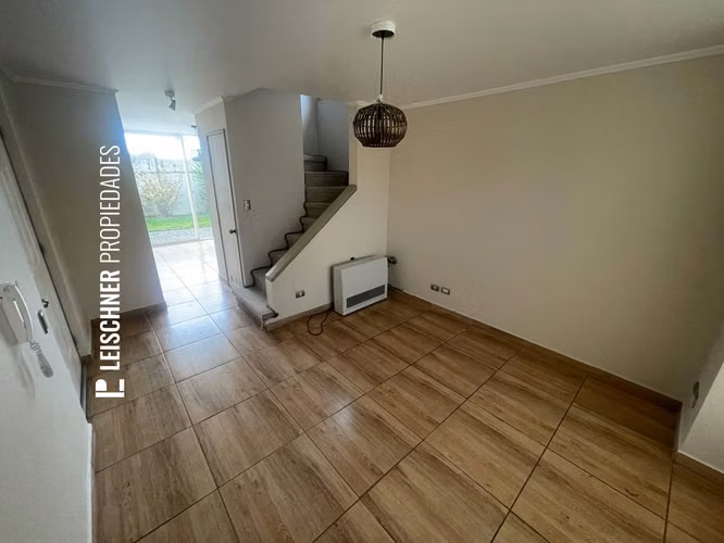 CASA EN CONDOMINIO 3D 3B, LOGIA Y CALEFACCION A GAS