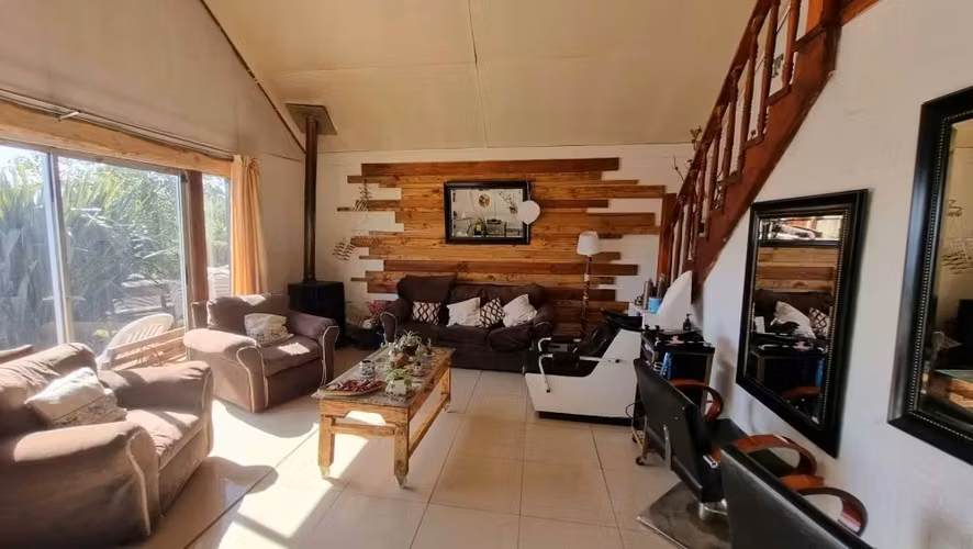 CASA FAMILIAR MÁS CABAÑA PARA INVERSIÓN EN NIEBLA VALDIVIA