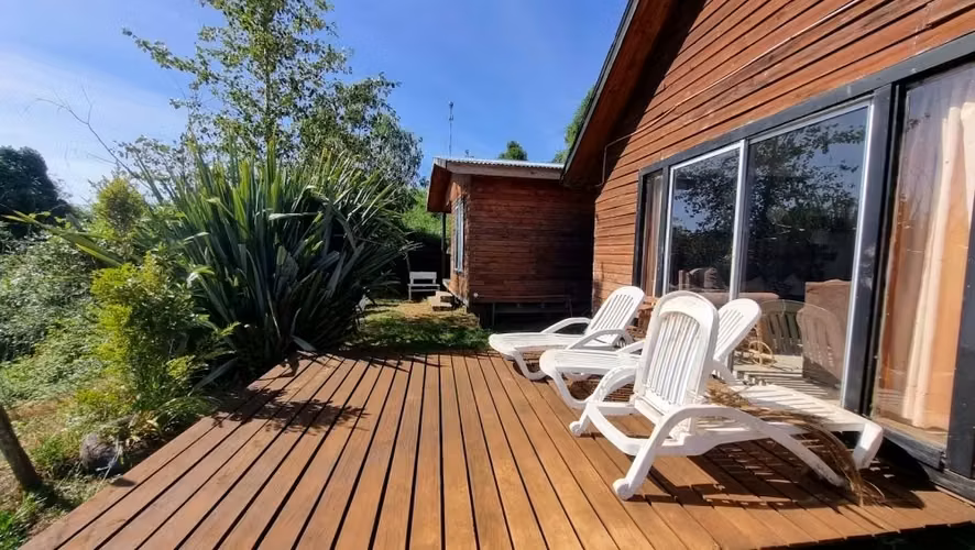 CASA FAMILIAR MÁS CABAÑA PARA INVERSIÓN EN NIEBLA VALDIVIA