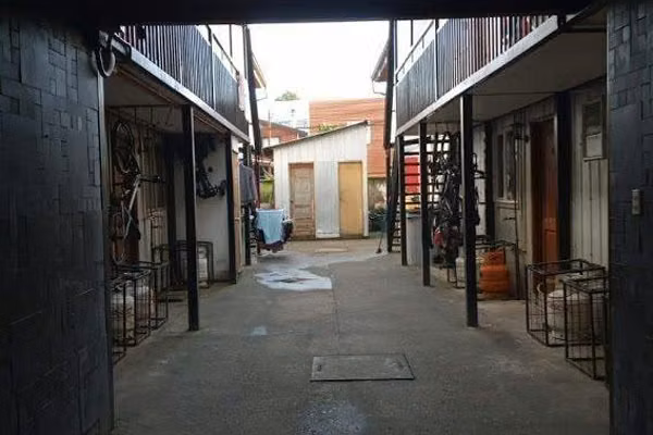 16 CABAÑAS CON RENTA MENSUAL PLENO CENTRO 29HAB 16B VALDIVIA