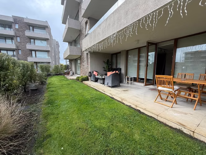 EN VENTA MODERNO DEPARTAMENTO EN EDIFICIO PEÑON ORIENTE