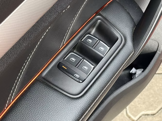 Mg 6 1.5 At 2022 - Imagen 15