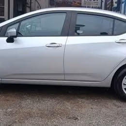 NISSAN VERSA MT 1.6 USADO COMO NUEVO