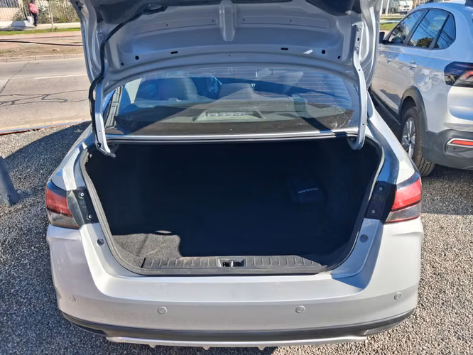 NISSAN VERSA MT 1.6 USADO COMO NUEVO