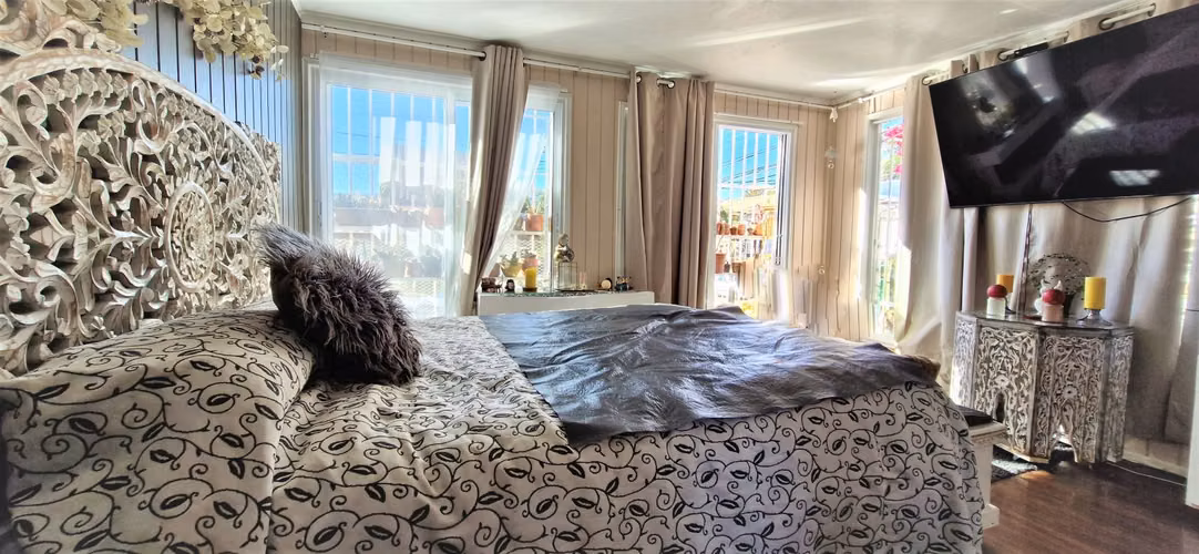 Venta de casa de 3 pisos en Viña , GRAN OPORTUNIDAD , emprendedor CREATIVO. 8.900 UF