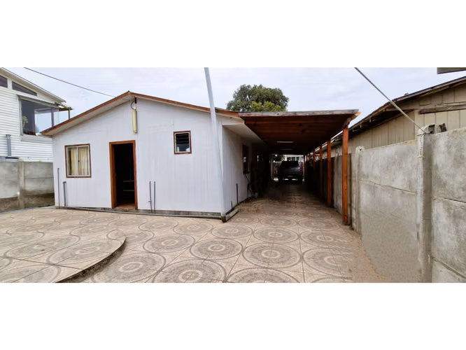 Venta de casa de 81 m2, en terreno de 247 m2., en Los Molles.