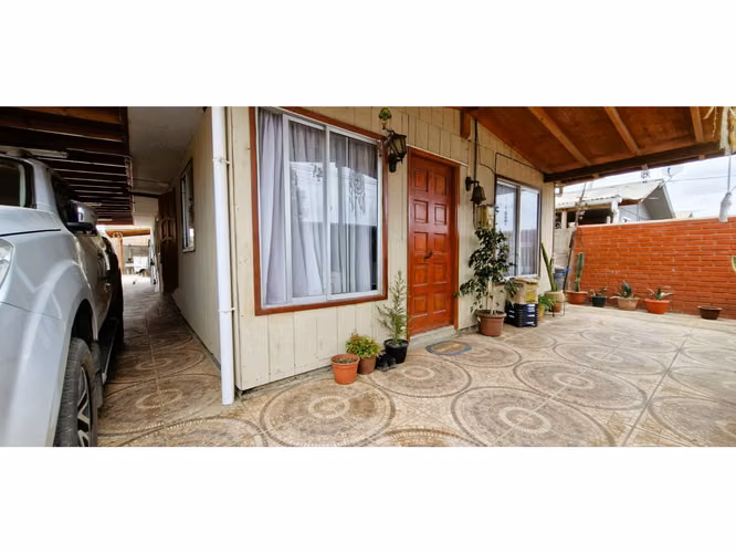 Venta de casa de 81 m2, en terreno de 247 m2., en Los Molles.
