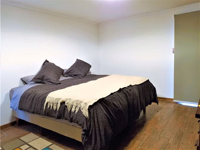 Venta de casa de dos dormitorios, en Quillota.