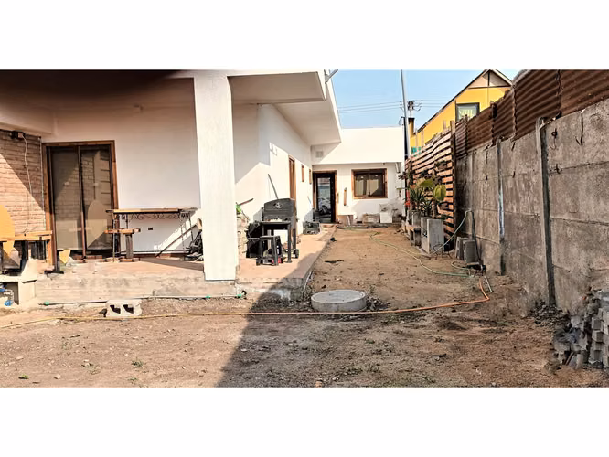 Venta de casa de dos dormitorios, en Quillota.