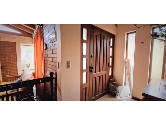 Venta de casa de cuatro dormitorios, en zona centro de Quillota. 278 M$