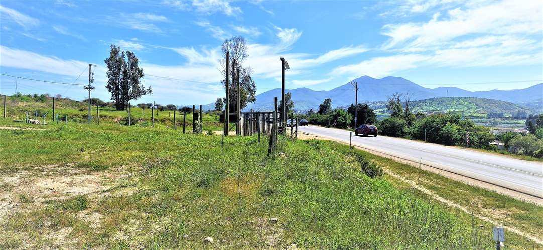 Venta de terreno plano, COMERCIAL, de 8.057 m2.,  en Tabolango, Limache. 4.594 UF.