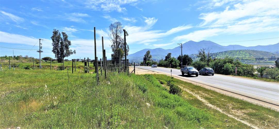 Venta de terreno plano, COMERCIAL, de 8.057 m2.,  en Tabolango, Limache. 4.594 UF.
