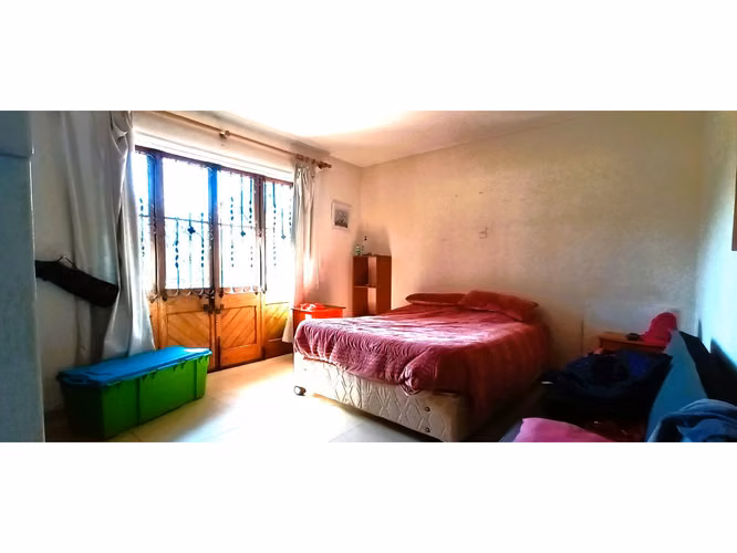Venta de parcela de 6.000 m2. En San Isidro de Quillota -  casa de 240 m2. 12.036 UF.