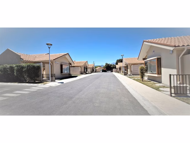 Venta de hermosas casas en condominio exclusivo, en paradero 16 - La Cruz, Quillota. 4.890 UF