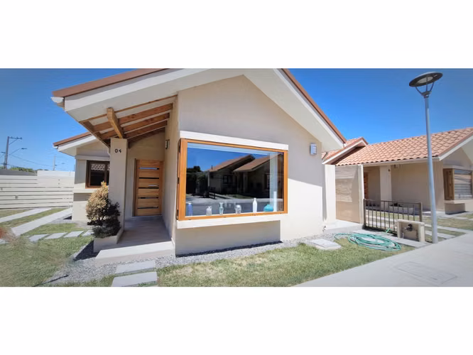Venta de hermosas casas en condominio exclusivo, en paradero 16 - La Cruz, Quillota. 4.890 UF
