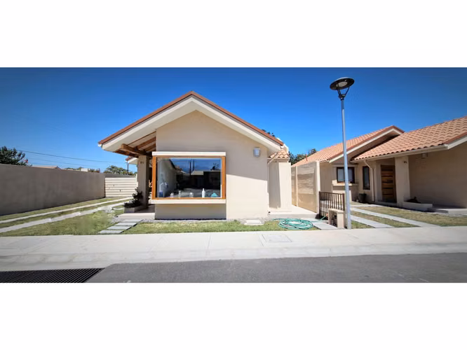 Venta de hermosas casas en condominio exclusivo, en paradero 16 - La Cruz, Quillota. 4.890 UF