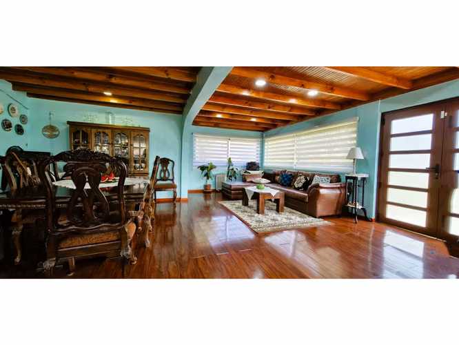Venta parcela de 18.000 m2., casa, cabaña y galpón, con maquinaria de maestranza, en La Calera. 21.308 UF.