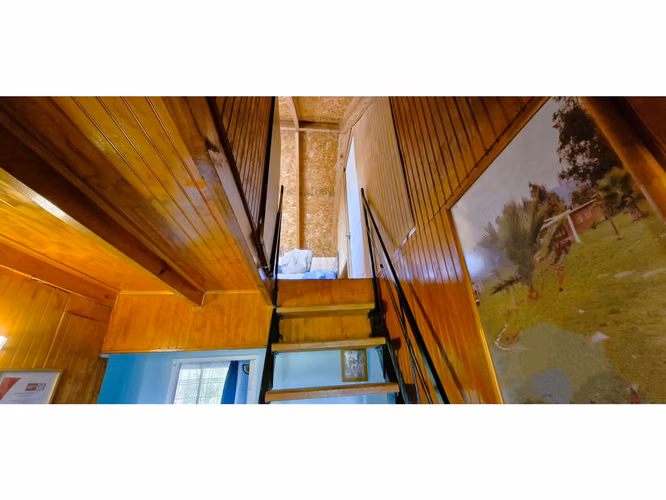 Venta parcela de 18.000 m2., casa, cabaña y galpón, con maquinaria de maestranza, en La Calera. 21.308 UF.