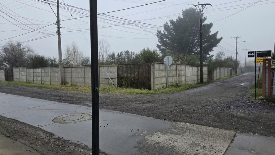 Oportunidad para proyecto educacional, salud o servicios – Sector Isla Negra