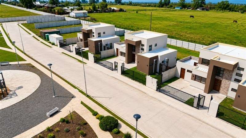 Vendemos Excelente Casa en Loteo Sector Oriente, Talca - Imagen 2