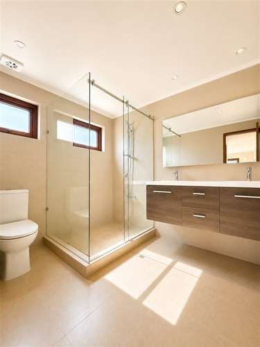 Vendemos Excelente Casa en Loteo Sector Oriente, Talca - Imagen 11