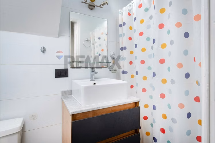 Hermosa casa renovada en los tordos/av grecia