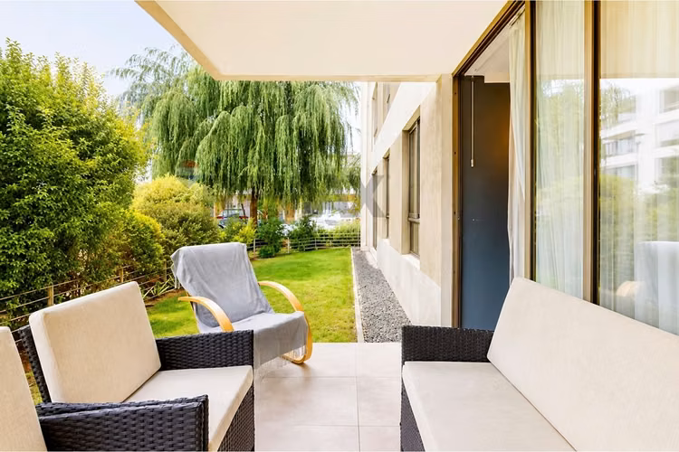 Departamento 3d + 2b  jardín privado | primer piso