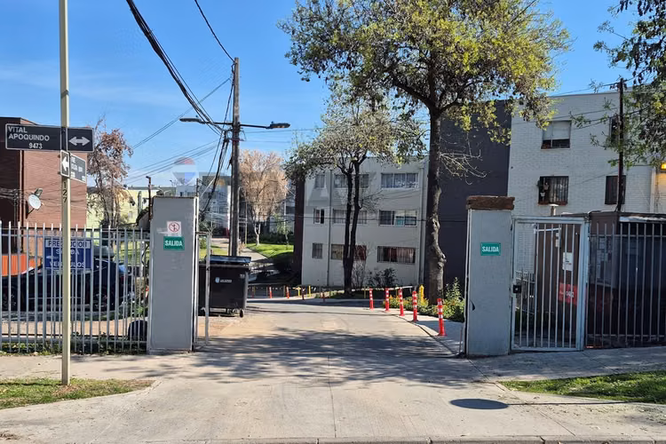 Depto  de 3 dormitorios en condominio cerrado - Imagen 21