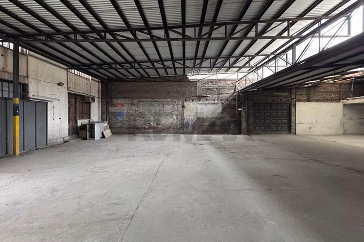 Arriendo oficina - galpón viel/autop central