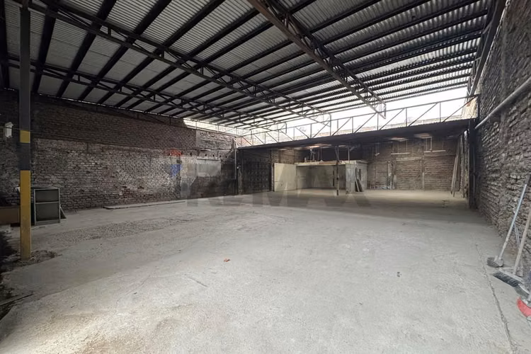 Arriendo oficina - galpón viel/autop central