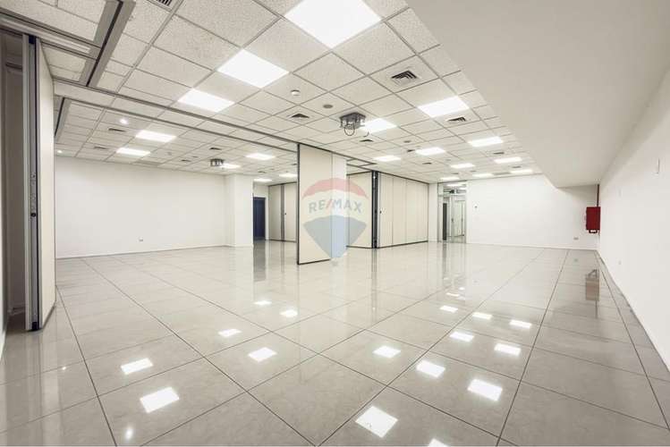 Arriendo local  - alonso de cordoba - Imagen 11