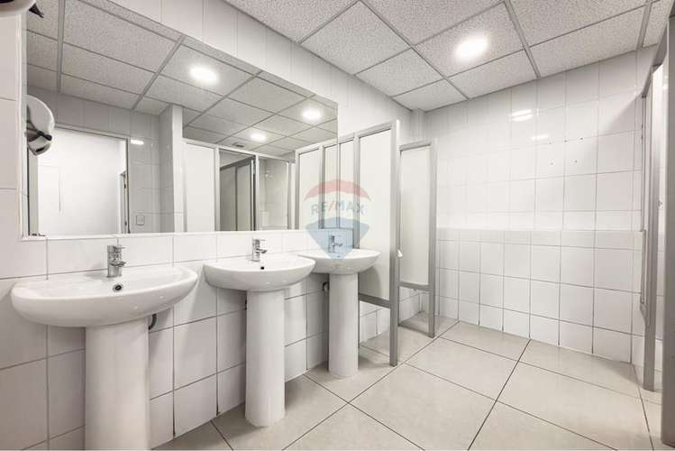 Arriendo local  - alonso de cordoba - Imagen 6