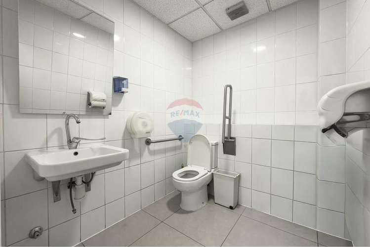 Arriendo local  - alonso de cordoba - Imagen 8