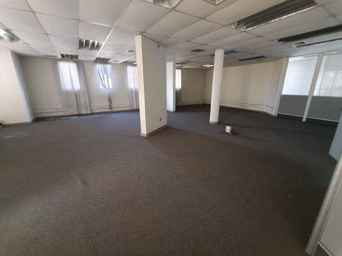 EDIFICIO 4 PISOS Y GALPÓN EN VENTA O ARRIENDO, QUINTA NORMAL