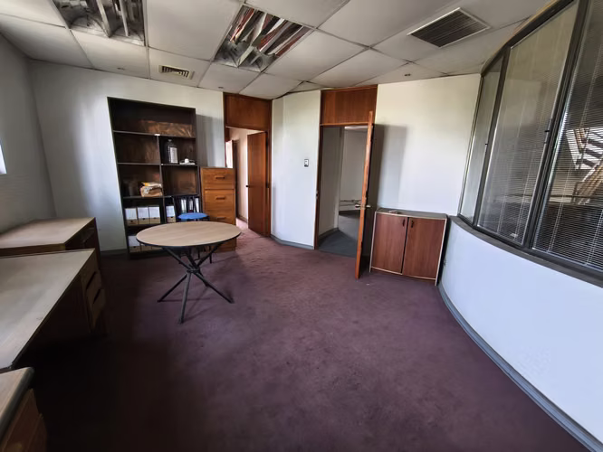 EDIFICIO 4 PISOS Y GALPÓN EN VENTA O ARRIENDO, QUINTA NORMAL