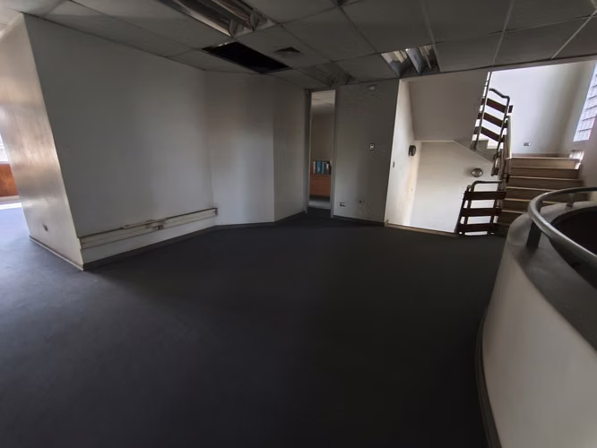 EDIFICIO 4 PISOS Y GALPÓN EN VENTA O ARRIENDO, QUINTA NORMAL