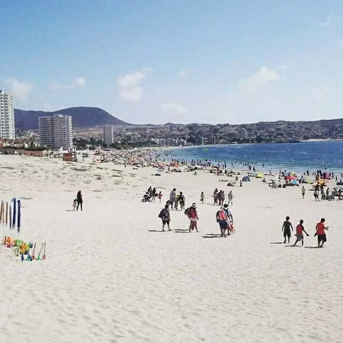 Casa con gran terreno cerca de la playa  (179954)