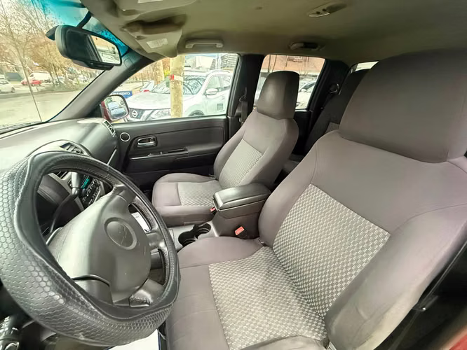 CHEVROLET COLORADO 3.7 Z71 Auto 4x4 AT (2012)