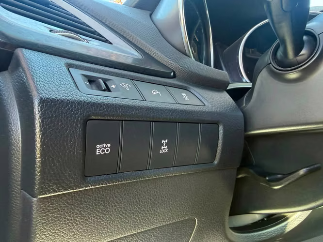 Hyundai Grand Santa Fe GLS 3.3 4WD AUTOMÁTICA (2014)