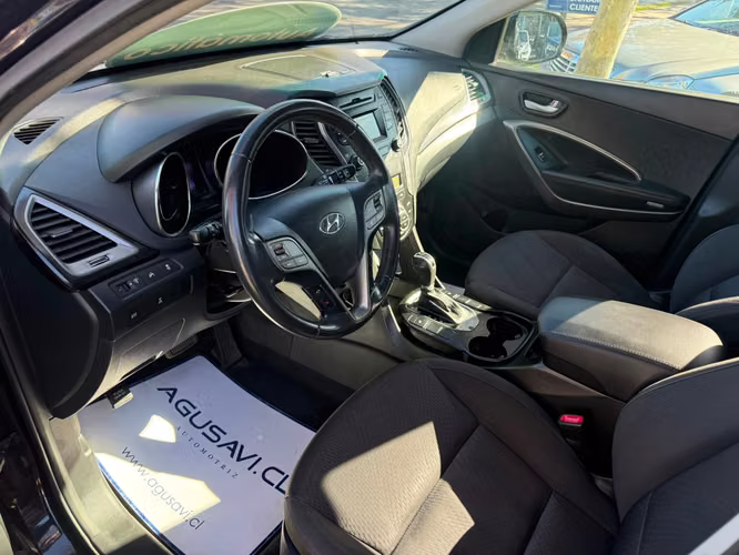 Hyundai Grand Santa Fe GLS 3.3 4WD AUTOMÁTICA (2014)