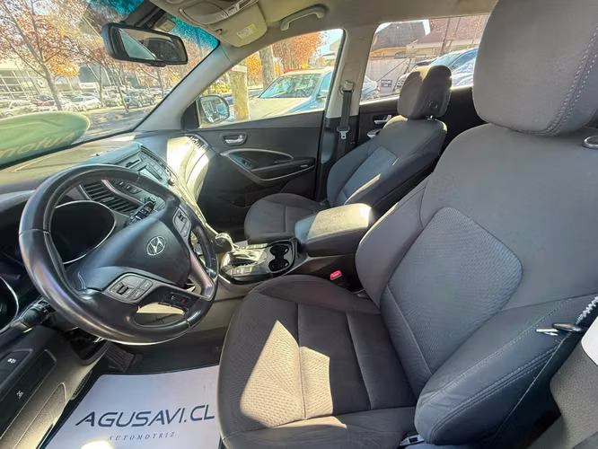 Hyundai Grand Santa Fe GLS 3.3 4WD AUTOMÁTICA (2014)