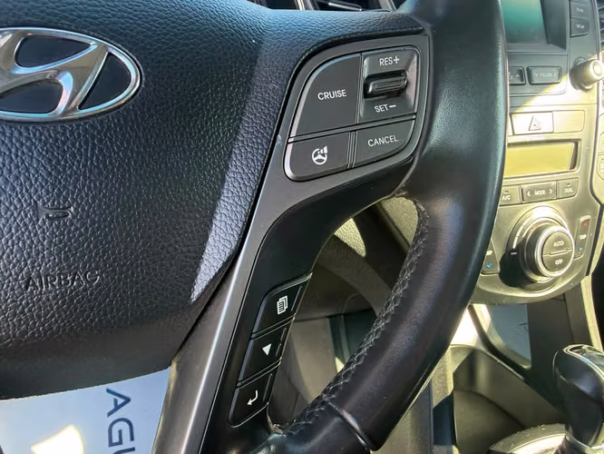 Hyundai Grand Santa Fe GLS 3.3 4WD AUTOMÁTICA (2014)