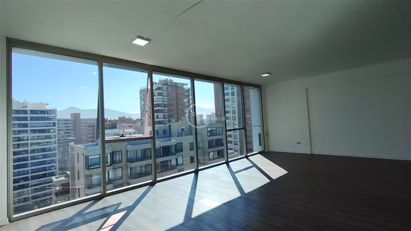 Oficina en arriendo en Las Condes