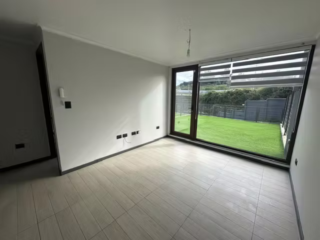 Se Vende Estupendo TOWNHOUSES (Lomas de San andrés)