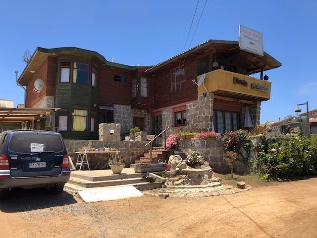 HOTEL RESIDENCIAL CON MARAVILLOSA VISTA AL MAR LLEGAR Y TRAB