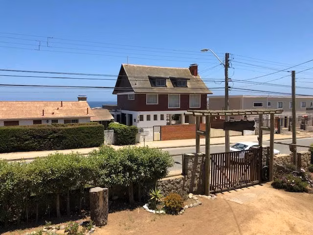 HOTEL RESIDENCIAL CON MARAVILLOSA VISTA AL MAR LLEGAR Y TRAB