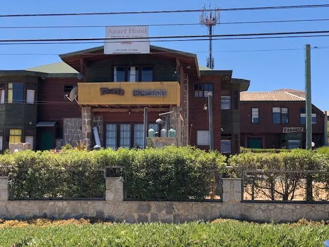 HOTEL RESIDENCIAL CON MARAVILLOSA VISTA AL MAR LLEGAR Y TRAB
