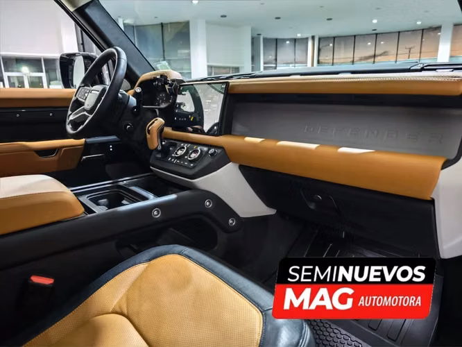 LAND ROVER DEFENDER 3.0 4X4 AT 3P 2024
